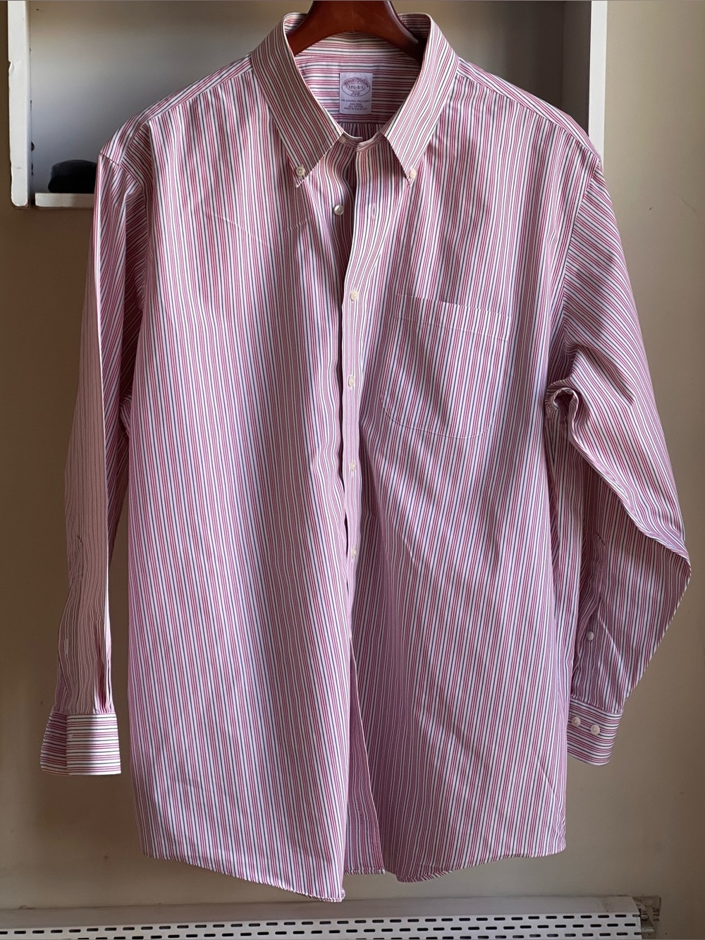 Brooks Brothers Multicolor Red White Purple Stripe Men’s Dress Shirt Size 17.5